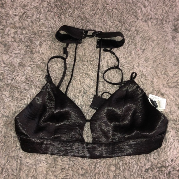 Forever 21 Tops - forever 21 bralette wi/ choker